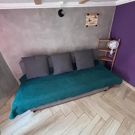L Zabrska Апартаменты