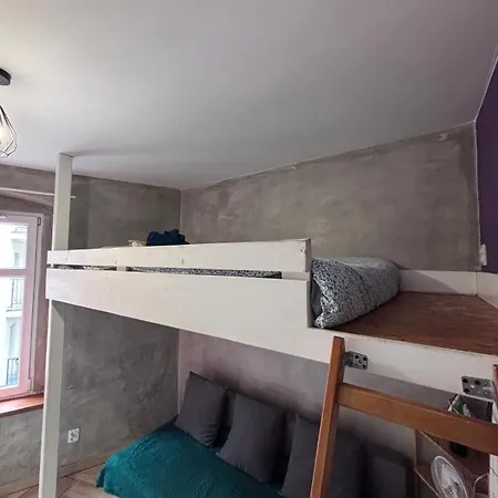 L Zabrska Апартаменты